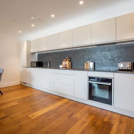 The Escape @ Ryedale House Apartment