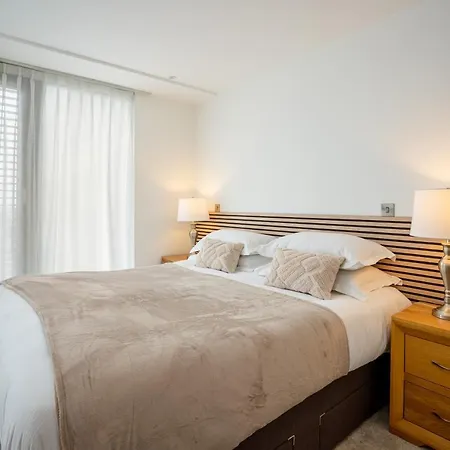 The Escape @ Ryedale House Apartment